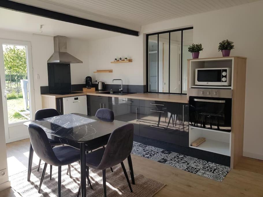Maison Proche Clermont-Fd Entre Chu Et Cezeaux -Parking Beaumont  ภายนอก รูปภาพ